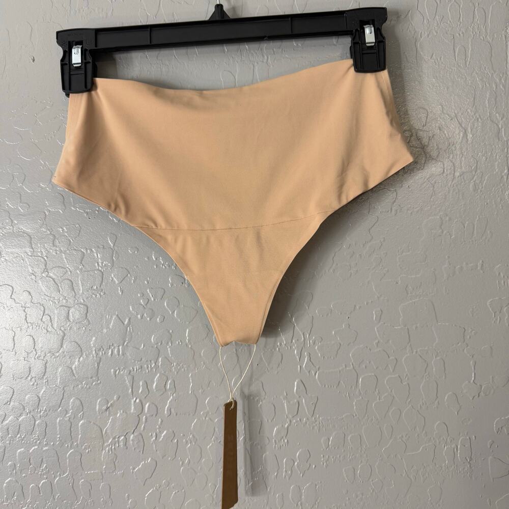 NWT Skims Smoothing Intimates High Waisted Thong, Clay, S